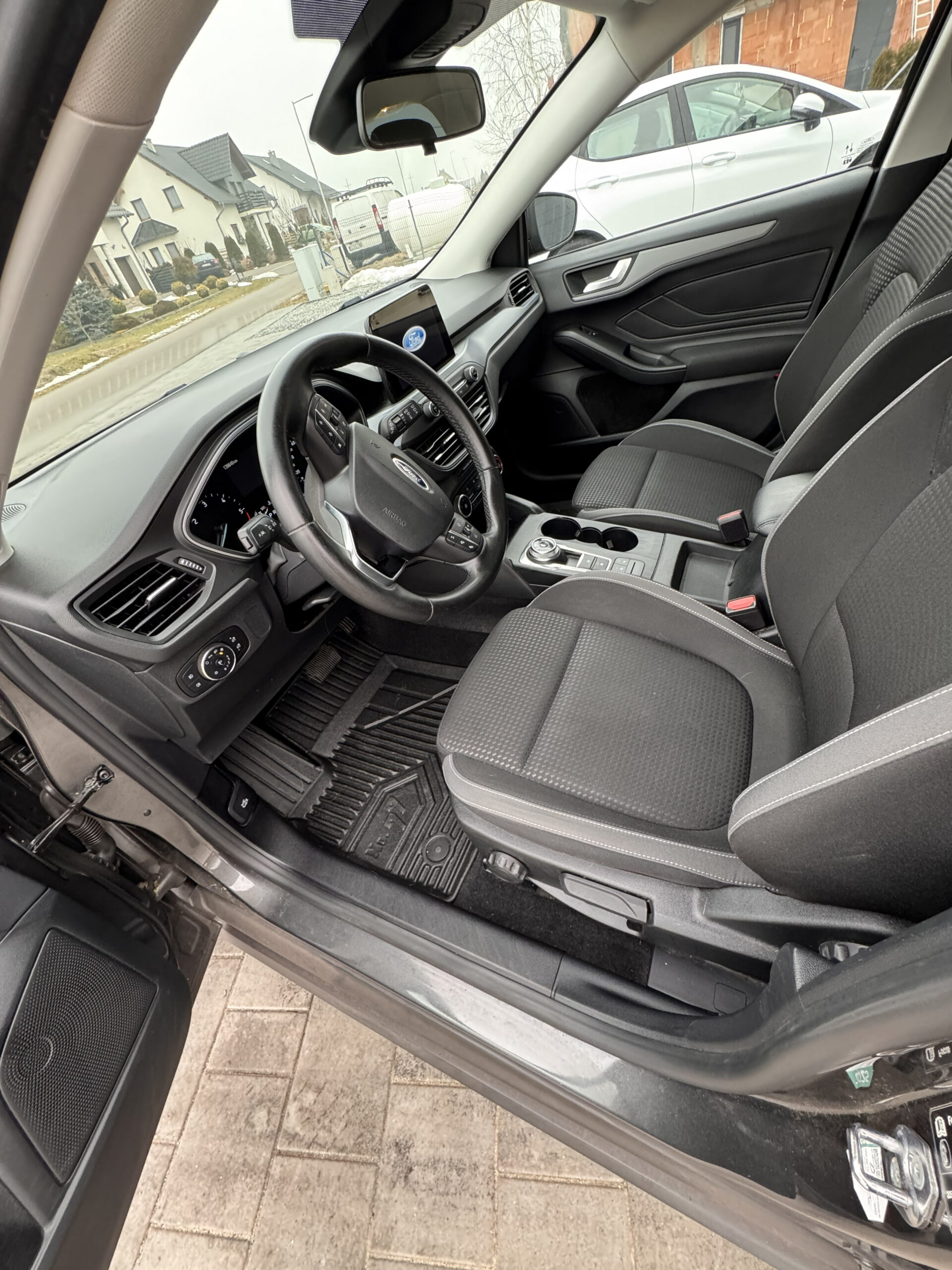 Ford Focus Mk4 1.5 Kombi EcoBlue 120 KM Titanium Automat 2022 – RADAR