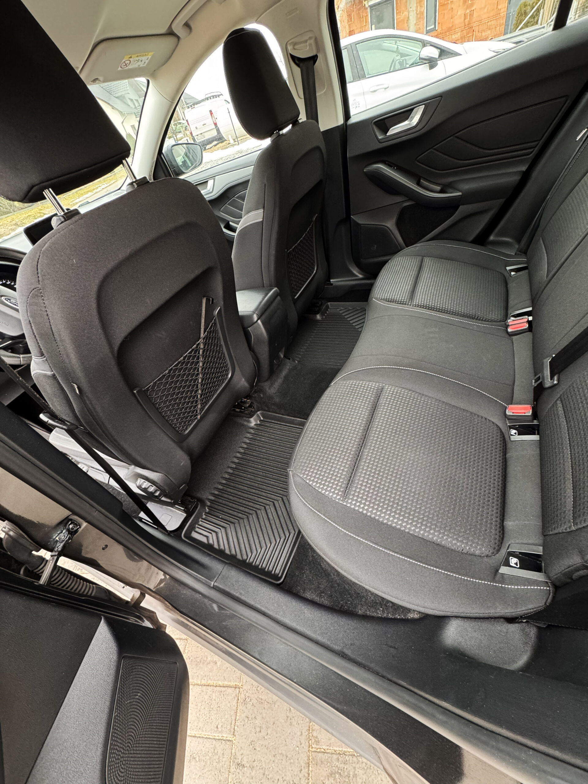 Ford Focus Mk4 1.5 Kombi EcoBlue 120 KM Titanium Automat 2022 – RADAR