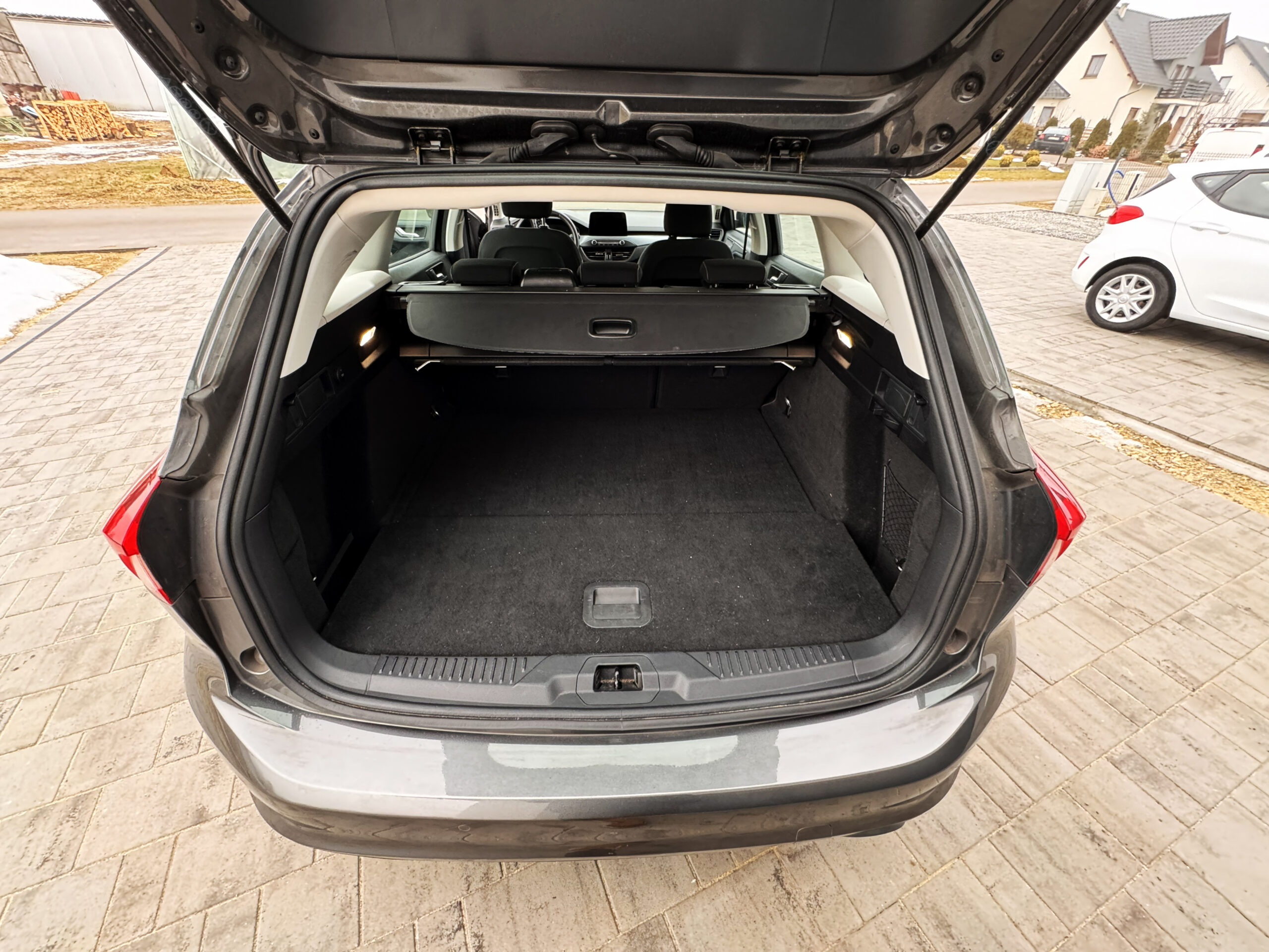 Ford Focus Mk4 1.5 Kombi EcoBlue 120 KM Titanium Automat 2022 – RADAR